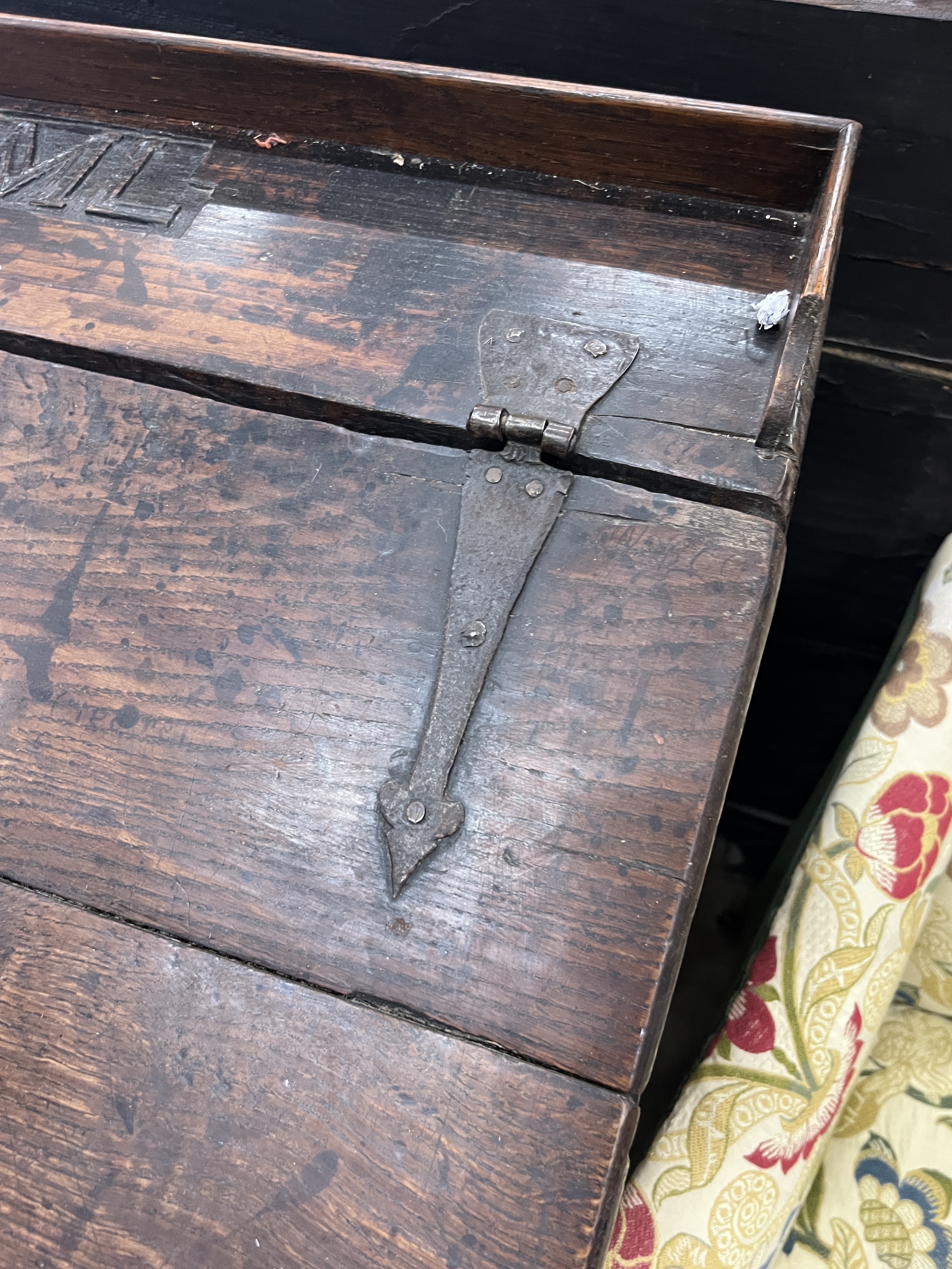 An 18th century Scottish oak rent desk, width 64cm, depth 52cm, height 101cm
